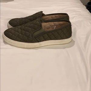 Olive NYC Steve Madden shoes